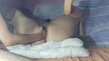 Malam Panas Bersamanya: Kisah Ranjang Yang Menggoda