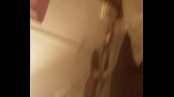 Madura Caliente Me Atrapa Sola En El Cuarto Y Me Pide Que La Dé Duro Antes De Que Llegue Mi Chica Y Nos Descubra