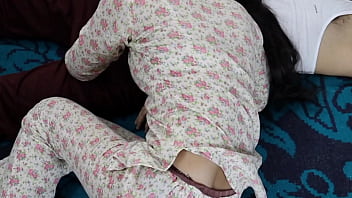 Gairah Panas Keluarga India Dalam Video Porno Desi Hd Berbahasa Hindi