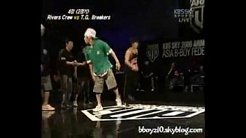 Pameran Fisik Seksi Korea Di Trailer Piala Armory – Youtube.flv