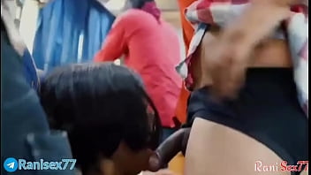 Gadis Remaja Digoyang Ganas Di Dalam Bus Yang Sedang Melaju, Suara Erang Hindi Menggairahkan