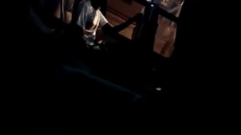 Menggoda Di Atas Kursi Bus