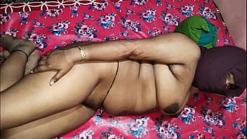 Mama Melayani Hasrat Anak Dengan Mulut Menggoda