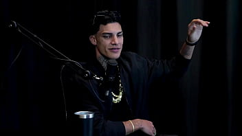 Merekam Adegan Panas Sesama Pria, Dapat Job Dari Teman Ibunya, Lalu Promosikan Karyanya Di Jalanan – Gabriell Rios (tonton Di: Sheer/red)
