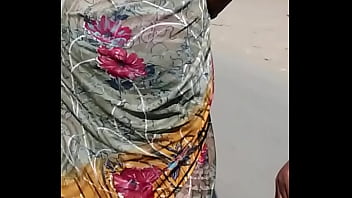 Gadis Saree Dengan Bokong Menggoda