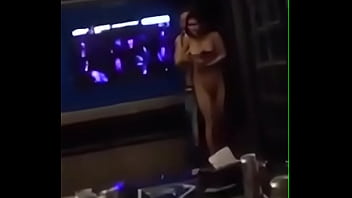 掃不掉的淫靡！中國再爆情色ktv 男女激戰「三人行」不雅照外流