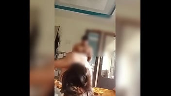 Pembantu Desi Dihardik Di Pantat Demi Gaji