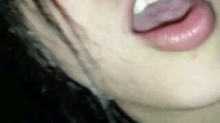 Gadis Cantik Dengan Payudara Kendur Menunggangi Batang Keras