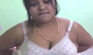 Pameran Telanjang Sensual Dari Wanita India Di Kamera