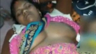 Video Gadis Lokal Ber-saree Masturbasi Dengan Nafsu