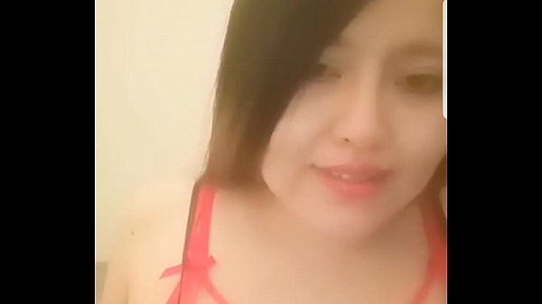 Gadis Tionghoa Yang Menggoda Dengan Pesona Erotisnya
