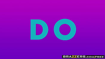 Brazzers – Trailer Panas: Adriana Chechik Dan Ava Addams Dalam Adegan Sanggama Yang Liar Dan Penuh Nafsu