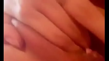 Mi Perra Caliente Me Manda Un Video Ardiente Masturbándose Y Rogando Por Mi Verga