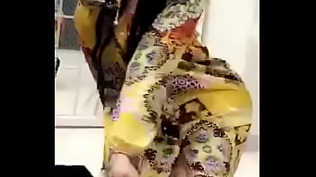 Desi Yang Menggoda: Petualangan Sensual Di Bagian Kedua