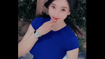 Gadis Asia Dengan Payudara Montok Dan Pantat Menggoda.