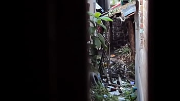 Desi Buang Air Kecil Dan Kencing3.avi