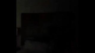 Gadis Tionghoa Berkulit Gelap Menggoda Di Kamar Tidur Bagian 2