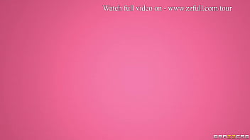 Sulit Ditelan – Chloe Surreal / Brazzers / Tonton Lengkap Di Www.zzfull.com/tour
