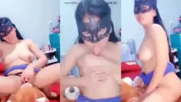 Nona Goyang Telanjang Langsung Di Layar