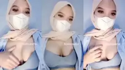Remas Payudara Gadis Berhijab