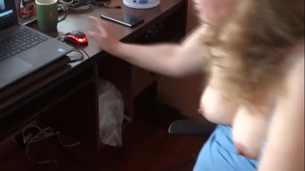 Istri Latinaku, Ibu Matang Yang Cantik Gemar Masturbasi Sambil Nonton Film Porno, Orgasme Intensnya Meronta Minta Dikocok