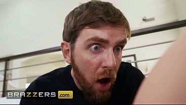 Naik-naik Di Kontol Teman Sekamar, Myra Mengerang Nikmat / Brazzers / Masukkan Xvpromo Di Situs Resmi Untuk Diskon