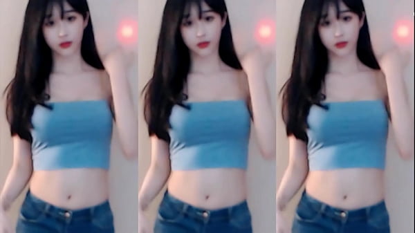 Cô Nàng Trung Quốc Uốn éo Trong điệu Nhảy Mê Hoặc