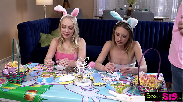 Kyler Quinn Menggoda Kakak Tiri, “ya Ampun, Kau Menghiasiku Lebih Seksi Dari Telur Paskah Yang Paling Menggoda” – S22:e5