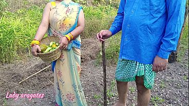 Adik Tiri India Tampil Mesra Di Luar Rumah Dengan Kakak Tiri Tanpa Rasa Malu