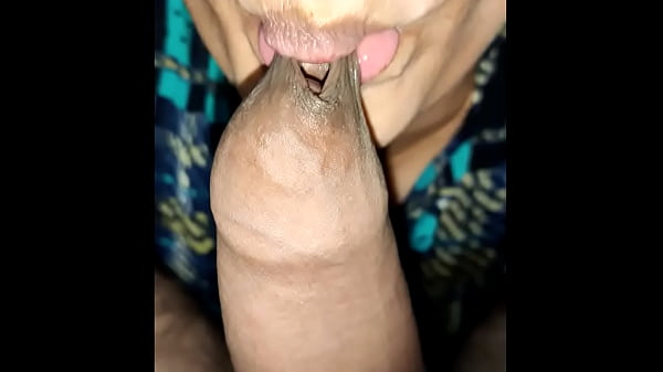 Jilatan Liar Di Kamar Mandi India