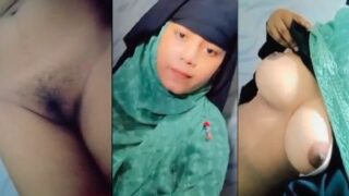 Gadis Muslimah Berpayudara Besar Rekam Video Mesra Di Kamar Mandi