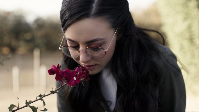 Ketenangan Palsu: Whitney Wright Terjebak Dalam Pelukan Yang Menggoda