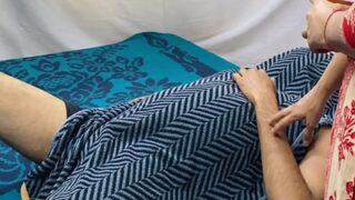 Video Panas Ibu Mesum Mengocok Kontol Anaknya Yang Lagi Ereksi Pagi Hari