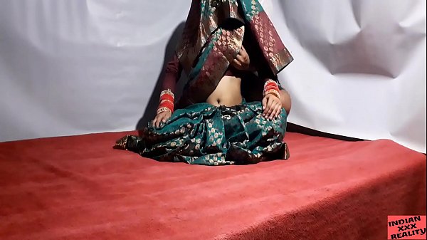 Ibu Tiri India Selatan Dan Putra Tirinya Bercinta Di Hari Ulang Tahun Pernikahan Mereka Bagian 1