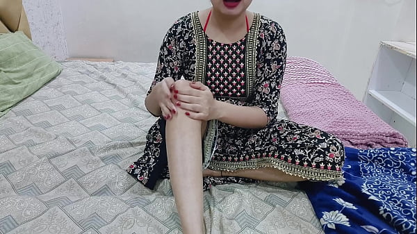 Kakak Tiriku Sendirian Di Kamar, Aku Ikut Masuk Dan Mengelus Vagina Di Malam Hari Saat Dia Melihat
