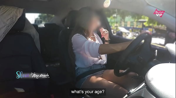 Istri Panas Tanpa Celana Dalam Minta Petunjuk Jalan Dan Biarkan Orang Asing Meraba-raba Tubuhnya