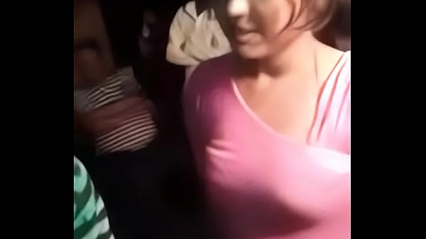 गर्म देशी सन्नी की रंगीन चुदाई