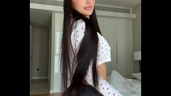 Goyangan Seksi Gadis Arab Yang Menggoda