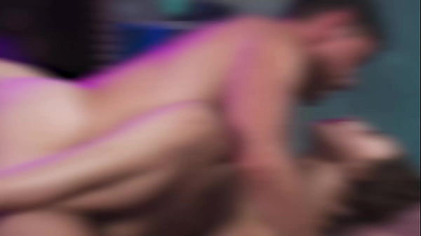 Milf Pirang Menggoda Mengumbar Nafsu Liar Dengan Adik Ipar Dalam Bercinta Yang Sengit Dan Membara