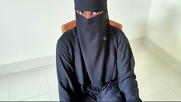 Gadis Berjilbab Menggodaku Di Ranjang Kamarku