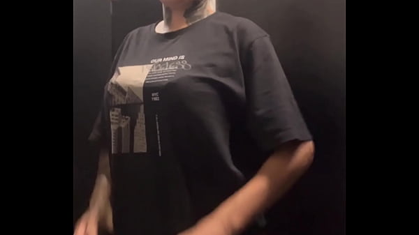 Gairah Membara Di Gym, Berakhir Di Kamar Mandi Dengan Klimaks Yang Menggoyang!