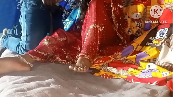 गांव का देसी लड़का अपनी भाभी के साथ मजे ले रहा है