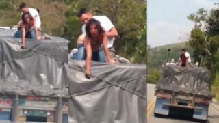 Ngentot Nri Nekat, Cewek Crot Di Atas Truk Jalanan, Memek Basah Kena Angin.