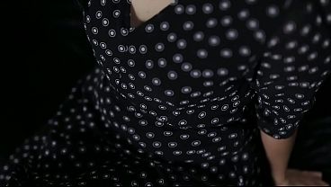 Bokep Indo Paling Anyar, Liat Cewek Nyantai Doang Tapi Udah Becek Banget Kontolnya, Gak Pake Celana Dalem.