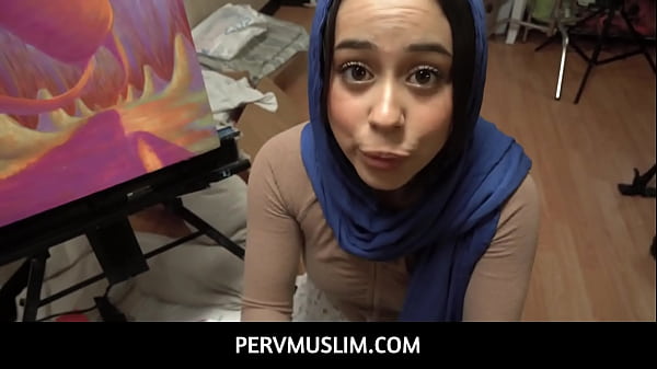 Dania Vegax, Arab Tiri Yang Hot Dan Polos, Membuat Kakak Tirinya Merana Tak Terpuaskan