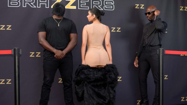 Brazzers – Ngentot Memek Violet Sampai Crott