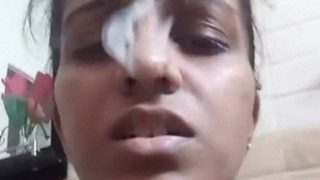 Cewek Tamil Sri Lanka Pamerin Tetek Ama Memeknya