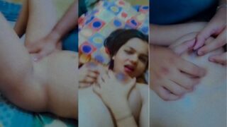 Desi Cewek Telanjang, Pentilnya Ditekan-tekan, Memeknya Dijari-jariin.