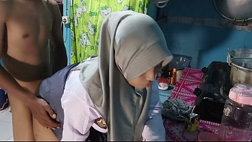 Ngencrot Adik Ipar Sampe Muncrat.