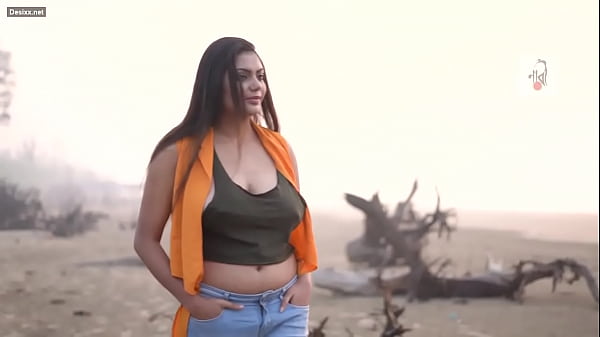 Foto Panas Cewek Desi Lagi Pamer Tubuh Seksi